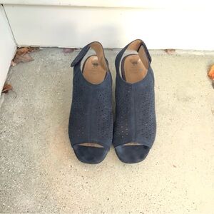 White Mountain Navy Peep-Toe Mules